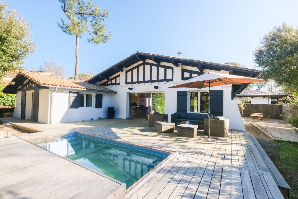 La Chênaie : villa vacances 12 personnes